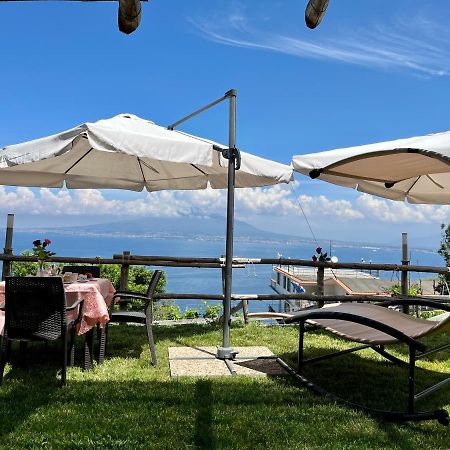Вилла La Badia Montechiaro - Breathtaking View Of Sorrento Coast Вико-Экуенсе Экстерьер фото