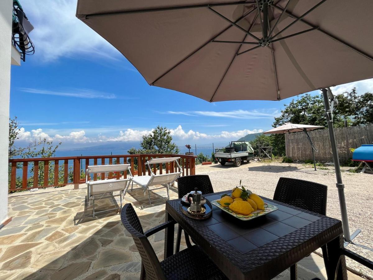 Вилла La Badia Montechiaro - Breathtaking View Of Sorrento Coast Вико-Экуенсе Экстерьер фото